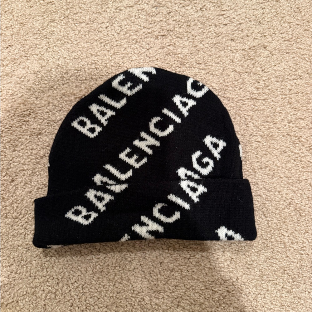 Balenciaga Knit Hat / Beanie